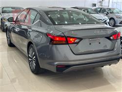 نيسان ألتيما